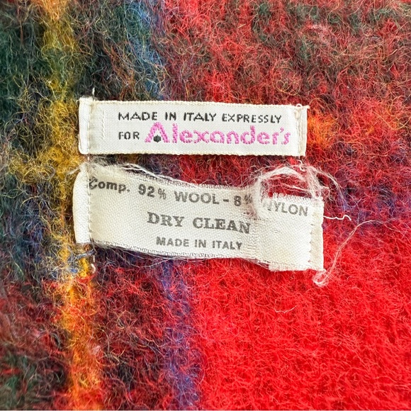 Vintage 60s 70s Brushed Wool Tartan Plaid Scarf Red Fuzzy Italy Alexander’s - Picture 9 of 9